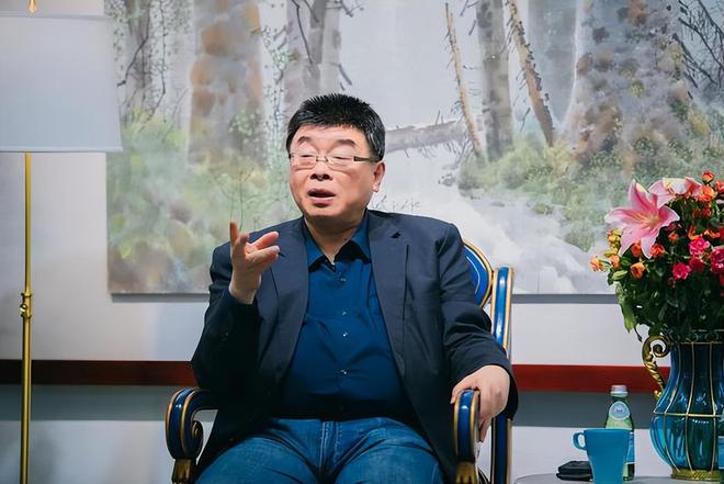 邱毅最新阿丘，跨界合作的新篇章